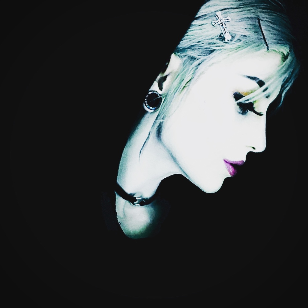 Meet your Posher, Eden ivy